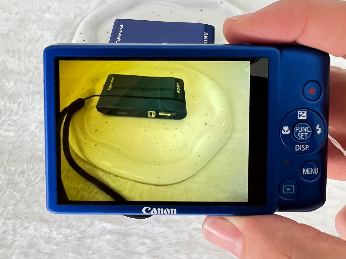 💖 Pre-Owned Canon IXY210F digital camera 💖